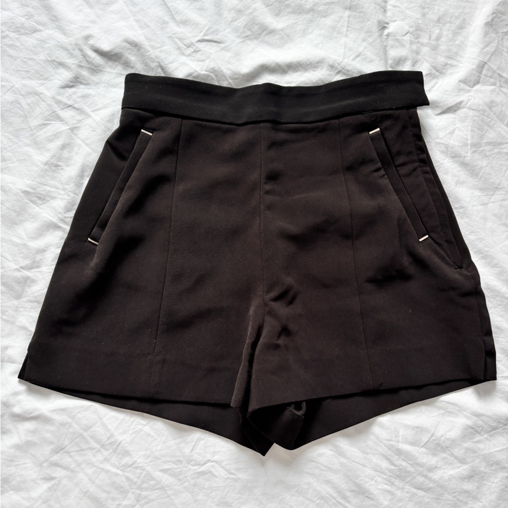H&M Women's High Waist Black Shorts trouser structured metal detail